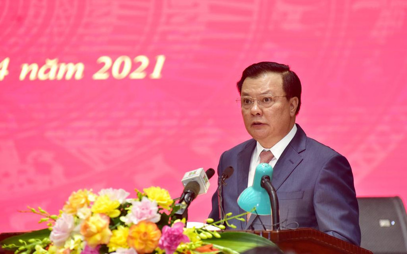 Bí thư Thành ủy Đinh Tiến Dũng phát biểu khai mạc hội nghị