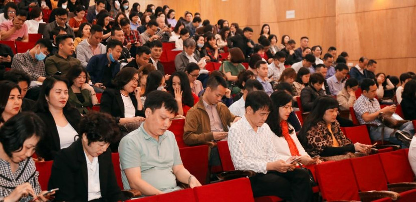 Cán bộ, phóng viên Báo chí Thủ đô tham gia học tập, quán triệt Nghị quyết Đại hội XIII