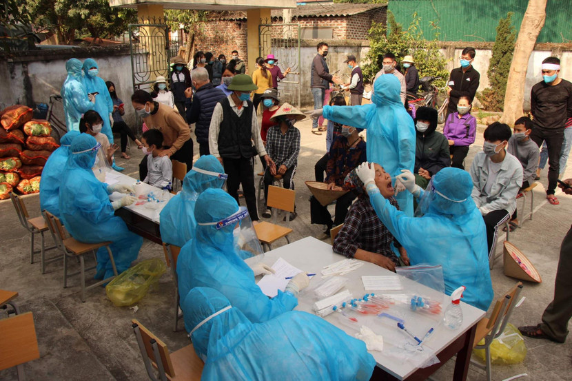 Lấy mẫu xét nghiệm Covid-19 tại Hải Dương Lấy mẫu xét nghiệm Covid-19 tại Hải Dương