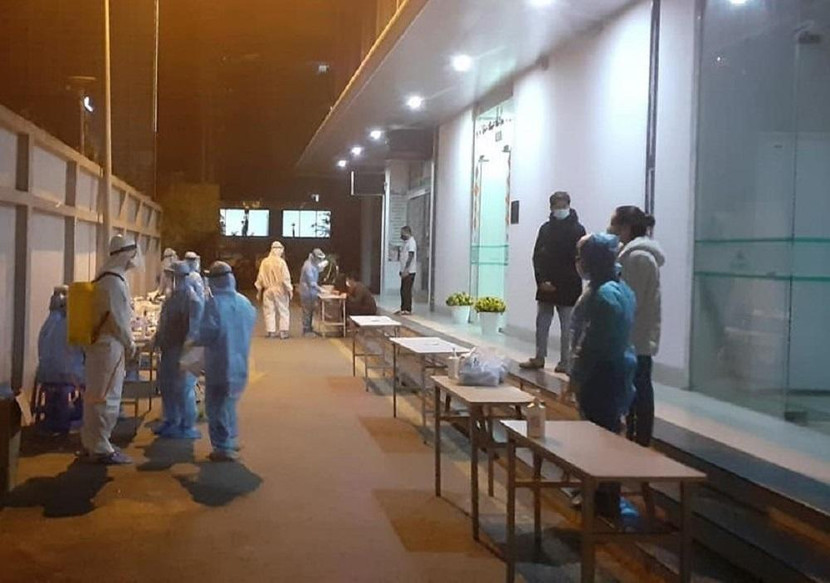 TTYT quận Nam Từ Liêm tổ chức lấy mẫu tại chung cư Garden Hill 99 Trần Bình đêm 7/2 TTYT quận Nam Từ Liêm tổ chức lấy mẫu tại chung cư Garden Hill 99 Trần Bình đêm 7/2