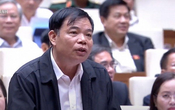 Bộ trưởng Bộ NN&amp;PTNT Nguyễn Xuân Cường phát biểu trước Quốc hội