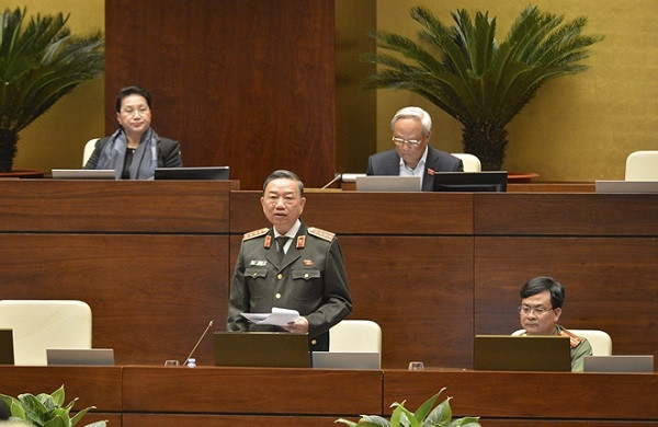 Bộ trưởng Bộ Công an Tô Lâm phát biểu trước Quốc hội chiều 16-11