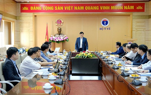 Bộ trưởng Y tế Nguyễn Thanh Long phát biểu tại buổi công bố quyết định