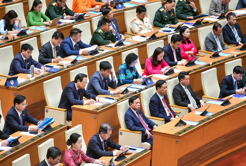 Quang cảnh phiên họp sáng 20-5