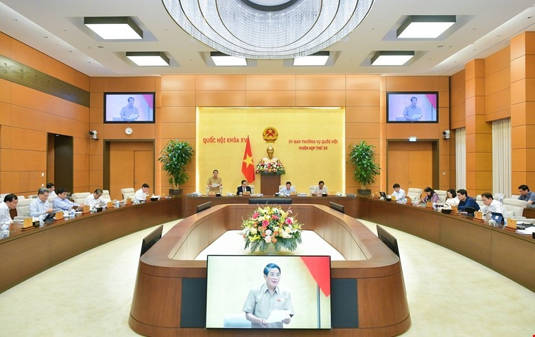 Phó Chủ tịch Quốc hội Nguyễn Đức Hải điều hành phiên họp chiều 15-5