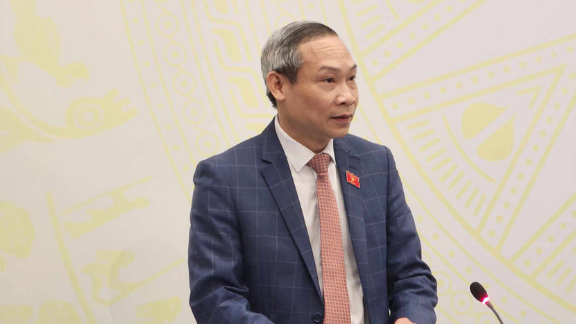 Ông Phan Đức Hiếu trả lời báo chí sáng 19-5