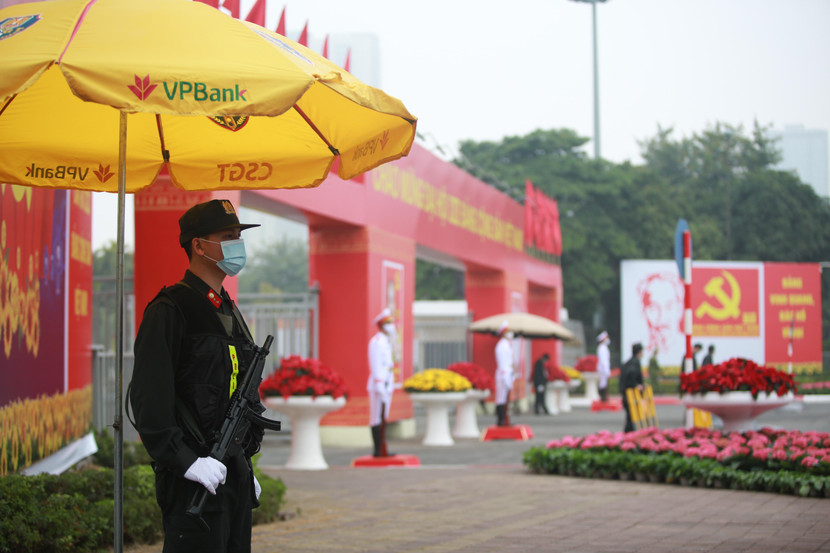 Lực lượng Công an triển khai đồng bộ các biện pháp đảm bảo an ninh, trật tự Đại hội XIII của Đảng - Ảnh: LAM THANH