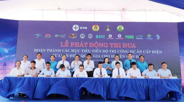 Các đơn vị cam kết sớm hoàn thành dự án cấp điện từ lưới điện quốc gia cho Côn Đảo