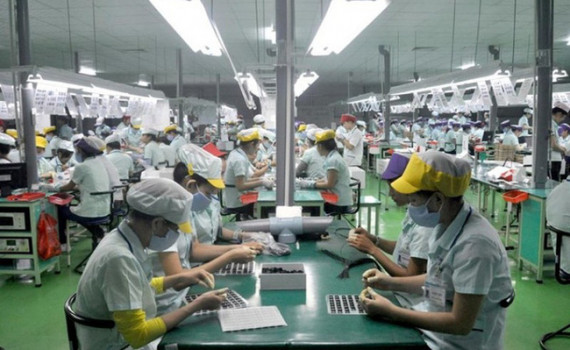 Động lực phục hồi của kinh tế Việt Nam nhờ xuất khẩu, bán lẻ và vận tải hàng hóa