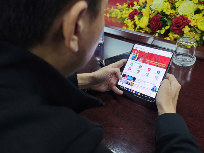 Ứng dụng iHanoi cài đặt trên điện thoại