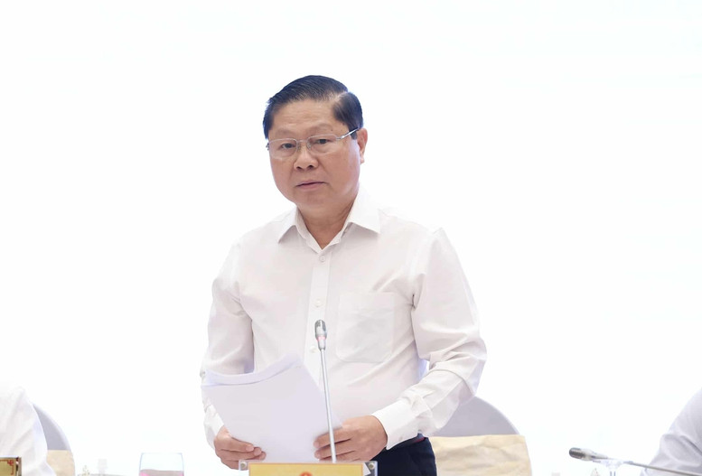 Thứ trưởng Bộ GD&amp;ĐT Lê Tấn Dũng trả lời báo chí