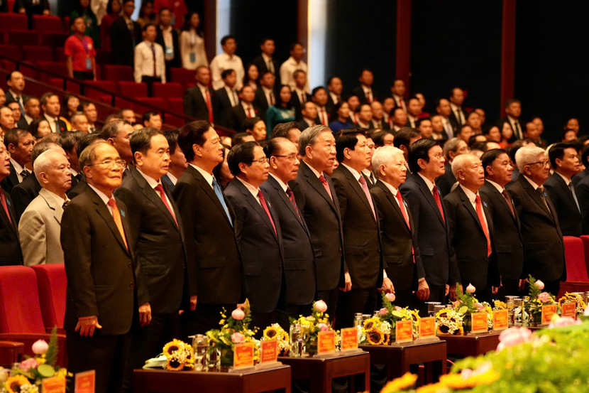 Các đồng chí lãnh đạo, nguyên lãnh đạo Đảng, Nhà nước dự đại hội Các đồng chí lãnh đạo, nguyên lãnh đạo Đảng, Nhà nước dự đại hội