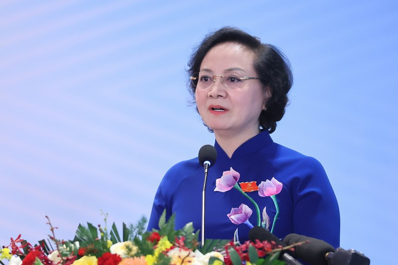 Bộ trưởng Bộ Nội vụ Phạm Thị Thanh Trà thông tin tại buổi họp báo