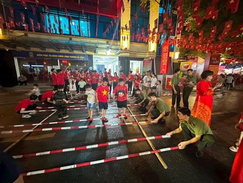 Một hoạt động trong khuôn khổ chương trình “Sắc đỏ Ba Đình”.