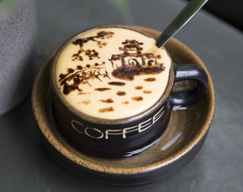 Cà phê trứng là món ăn du khách nhất định phải thử khi đến Hà Nội.