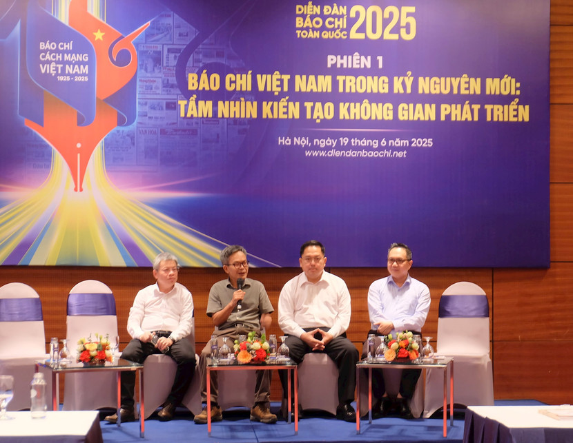 Các diễn giả đề xuất giải pháp phát triển báo chí trong kỷ nguyên mới Các diễn giả đề xuất giải pháp phát triển báo chí trong kỷ nguyên mới