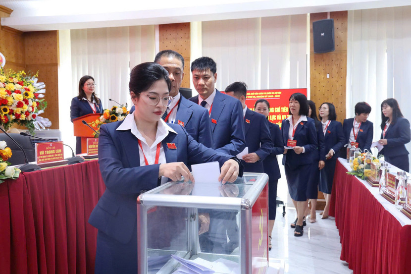 Bầu Ban Chấp hành Đảng bộ cơ quan Nhà xuất bản khóa IX, nhiệm kỳ 2025 - 2030 Bầu Ban Chấp hành Đảng bộ cơ quan Nhà xuất bản khóa IX, nhiệm kỳ 2025 - 2030