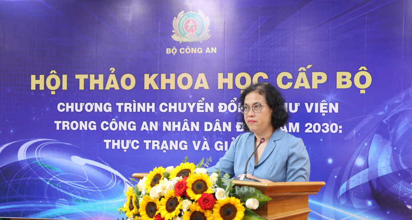 Phó Cục trưởng Cục Văn hóa cơ sở, Gia đình và Thư viện (Bộ VHTTDL)-Đoàn Quỳnh Dung phát biểu. Phó Cục trưởng Cục Văn hóa cơ sở, Gia đình và Thư viện (Bộ VHTTDL)-Đoàn Quỳnh Dung phát biểu.