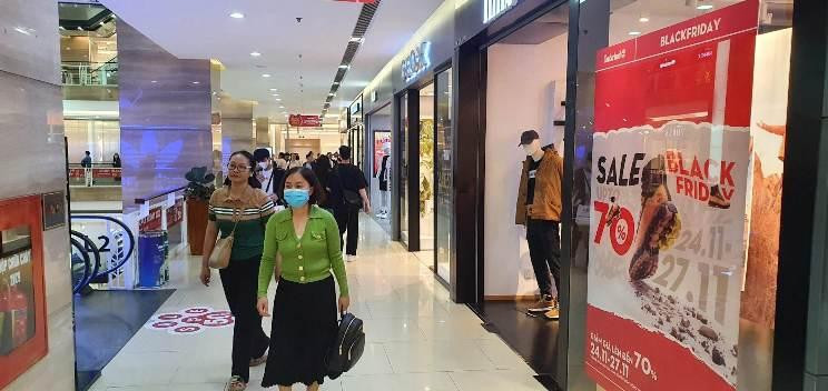 Mức giảm giá nhiều mặt hàng lên đến 70%