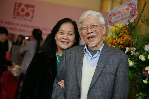 Vợ chồng NSND Ngô Mạnh Lân-NSND Ngọc Lan