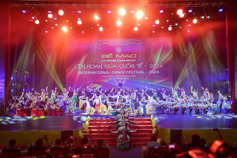 Một tiết mục biểu diễn tại Lễ bế mạc.