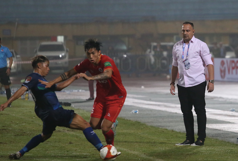 HLV Foiani chỉ ra một số hạn chế và quyết tâm cùng toàn đội khắc phục trong thời gian tới HLV Foiani chỉ ra một số hạn chế và quyết tâm cùng toàn đội khắc phục trong thời gian tới