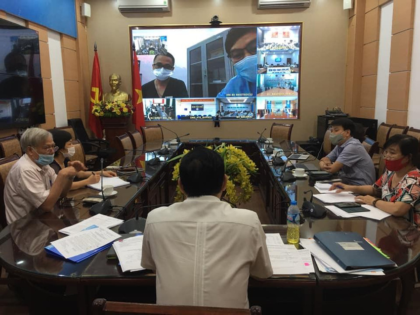 Tổ chuyên gia hội chẩn trực tuyến các ca bệnh nặng từ điểm cầu Bộ Y tế