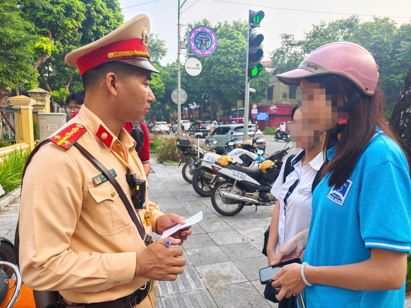 Chẳng có lời bao biện nào thỏa đáng cho hành vi không đội mũ bảo hiểm khi điều khiển phương tiện tham gia giao thông