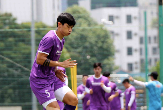 Đoàn Văn Hậu đối diện lịch thi đấu và cách ly y tế dày đặc Đoàn Văn Hậu đối diện lịch thi đấu và cách ly y tế dày đặc