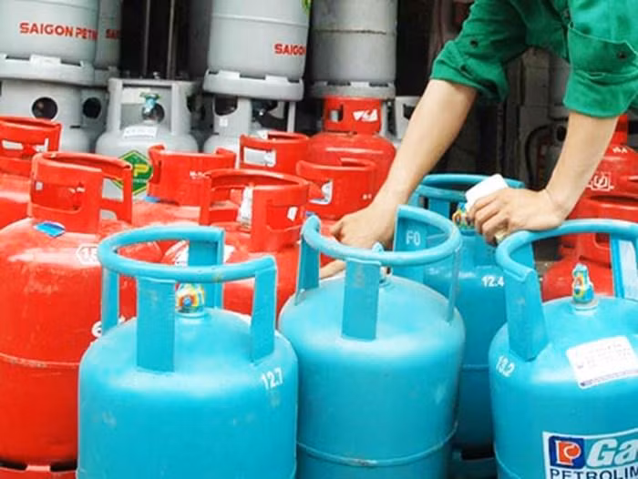 Gas tăng giá mạnh, lên hơn 500.000 đồng/bình từ đầu tháng 11 Gas tăng giá mạnh, lên hơn 500.000 đồng/bình từ đầu tháng 11