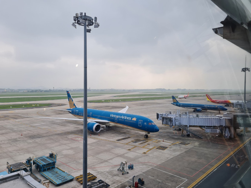 Hàng không Việt vẫn trong vòng xoáy khó khăn bủa vây Hàng không Việt vẫn trong vòng xoáy khó khăn bủa vây