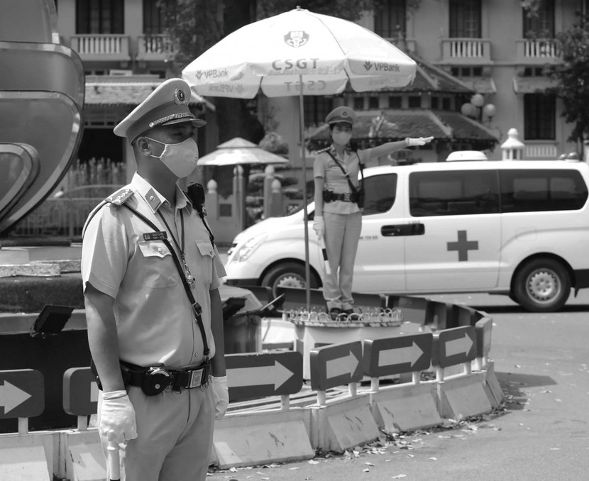 Các chốt Cảnh sát giao thông được bố trí tại các nút giao trên địa bàn thành phố Các chốt Cảnh sát giao thông được bố trí tại các nút giao trên địa bàn thành phố