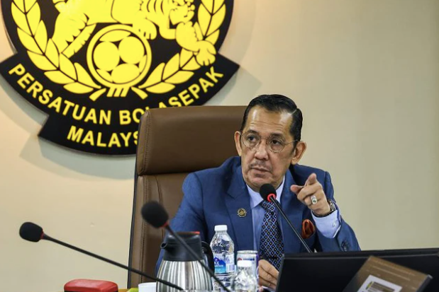 Chủ tịch FAM - Joehari Mohd Ayub đã từ chức hôm 22-8