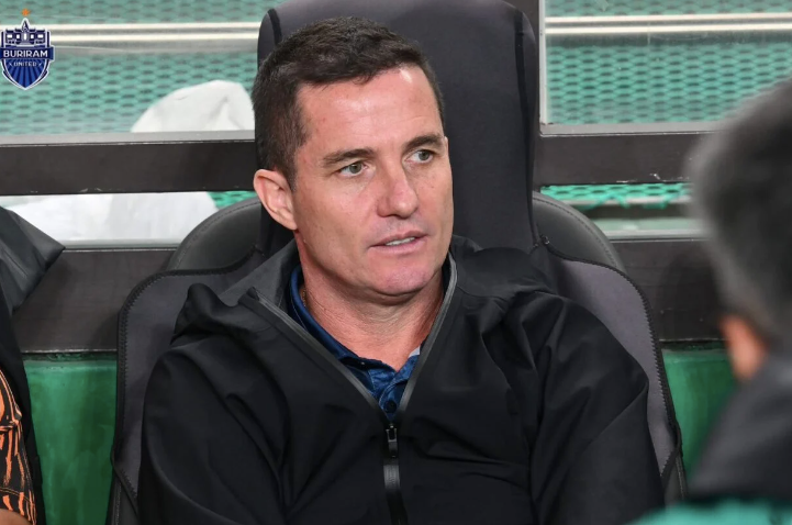 "Công thần" Osmar bị Buriram Utd sa thải đầy bất ngờ "Công thần" Osmar bị Buriram Utd sa thải đầy bất ngờ