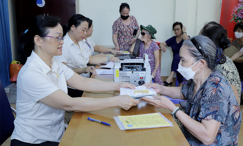 Hiện nay, mức hưởng lương hưu bình quân từ Quỹ bảo hiểm xã hội là 5,6 triệu đồng/người/tháng Hiện nay, mức hưởng lương hưu bình quân từ Quỹ bảo hiểm xã hội là 5,6 triệu đồng/người/tháng