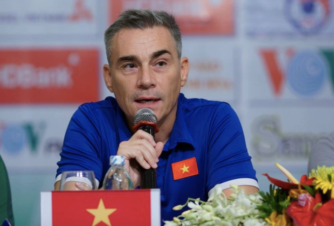 HLV Miguel Rodrigo từng dẫn dắt tuyển Việt Nam giai đoạn 2017-2019 trước khi trở lại Thái Lan HLV Miguel Rodrigo từng dẫn dắt tuyển Việt Nam giai đoạn 2017-2019 trước khi trở lại Thái Lan