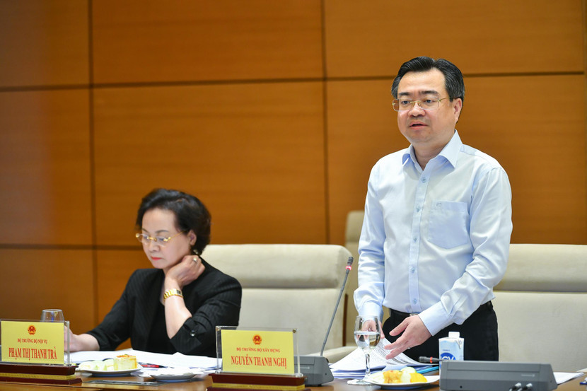 Bộ trưởng Bộ Xây dựng Nguyễn Thanh Nghị phát biểu tại phiên họp Bộ trưởng Bộ Xây dựng Nguyễn Thanh Nghị phát biểu tại phiên họp