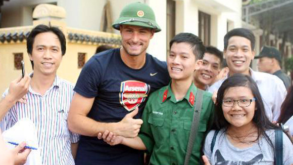 Những hình ảnh ấn tượng của Arsenal tại Hà Nội ảnh 3 Những hình ảnh ấn tượng của Arsenal tại Hà Nội ảnh 3