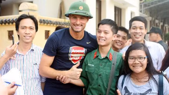 Những hình ảnh ấn tượng của Arsenal tại Hà Nội ảnh 3