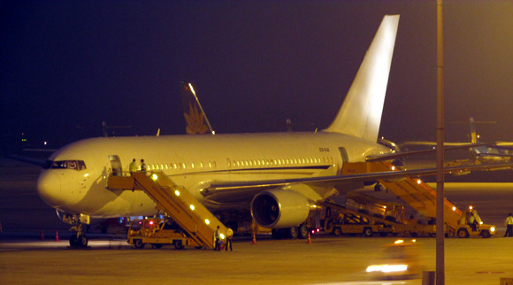 Dàn sao Arsenal âm thầm đổ bộ xuống Hà Nội ảnh 5 Dàn sao Arsenal âm thầm đổ bộ xuống Hà Nội ảnh 5