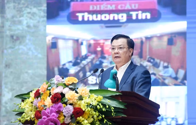 Bí thư Thành ủy Đinh Tiến Dũng phát biểu chỉ đạo tại hội nghị Bí thư Thành ủy Đinh Tiến Dũng phát biểu chỉ đạo tại hội nghị