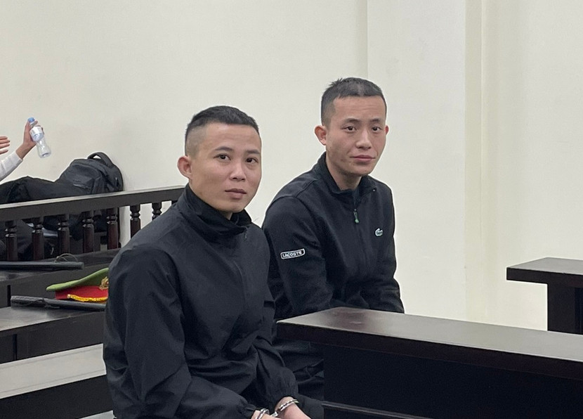 Hai bị cáo tại phiên tòa phúc thẩm.