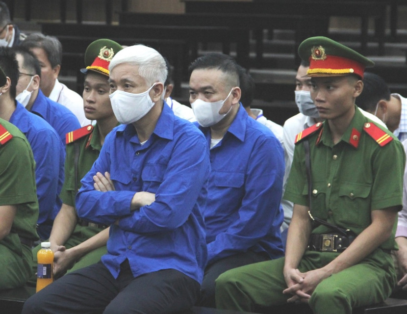 Bị cáo Trần Văn Tám (tóc bạc) - cựu Tổng giám đóc VEC. Bị cáo Trần Văn Tám (tóc bạc) - cựu Tổng giám đóc VEC.