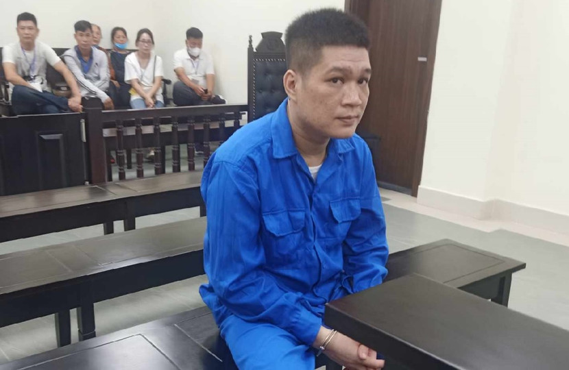 Lê Văn Đức bị đưa ra xét xử tại phiên tòa.