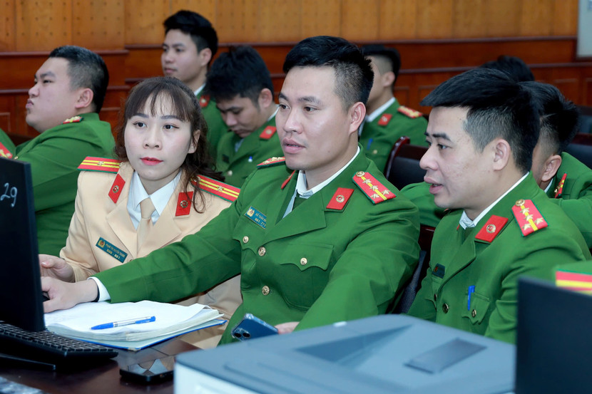 Quy trình, thao tác thực hiện trên máy tính được hướng dẫn cụ thể