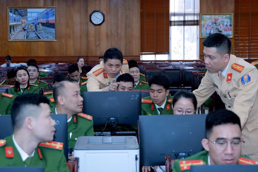 Hội nghị tập trung hướng dẫn quy trình tiếp nhận, kiểm tra, xử lý hồ sơ...