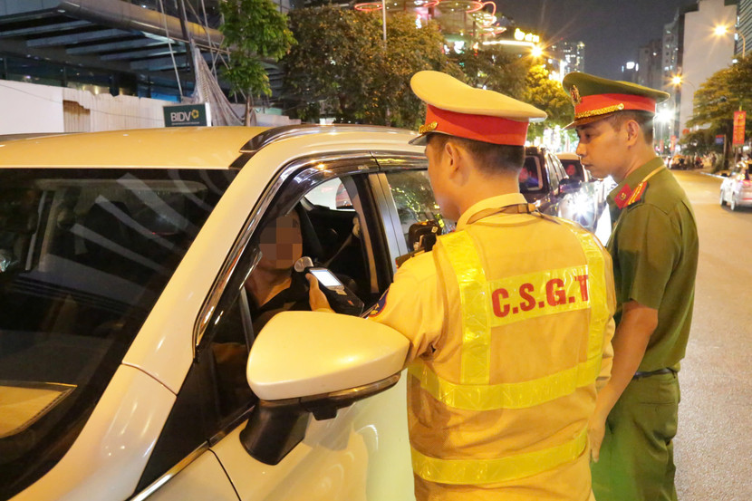 Song song với công tác tuyên truyền là tập trung kiểm tra, xử lý