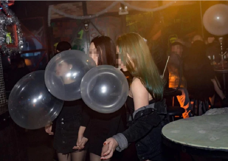 Tình trạng sử dụng 'bóng cười' vẫn diễn ra, nhất là tại các quán bar, vũ trường, quán karaoke...