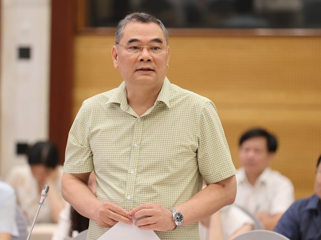 Trung tướng Tô Ân Xô tại buổi họp báo