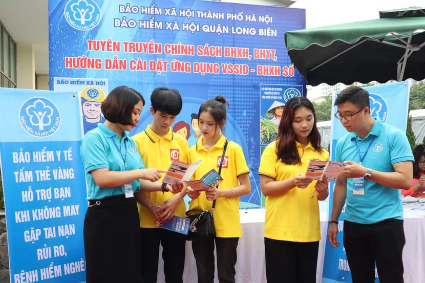 Cán bộ BHXH TP Hà Nội đổi mới cách thức truyền thông về các chính sách mới Cán bộ BHXH TP Hà Nội đổi mới cách thức truyền thông về các chính sách mới